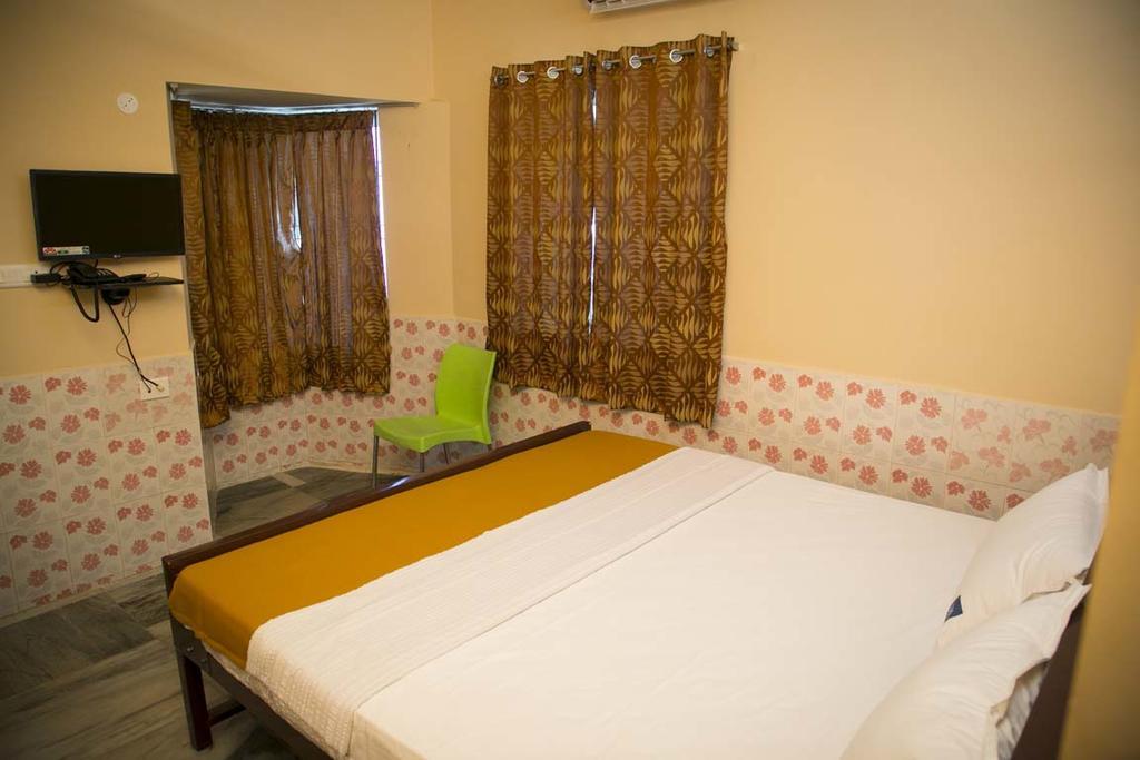 Navagraha Homestay Кумбаконам Екстериор снимка